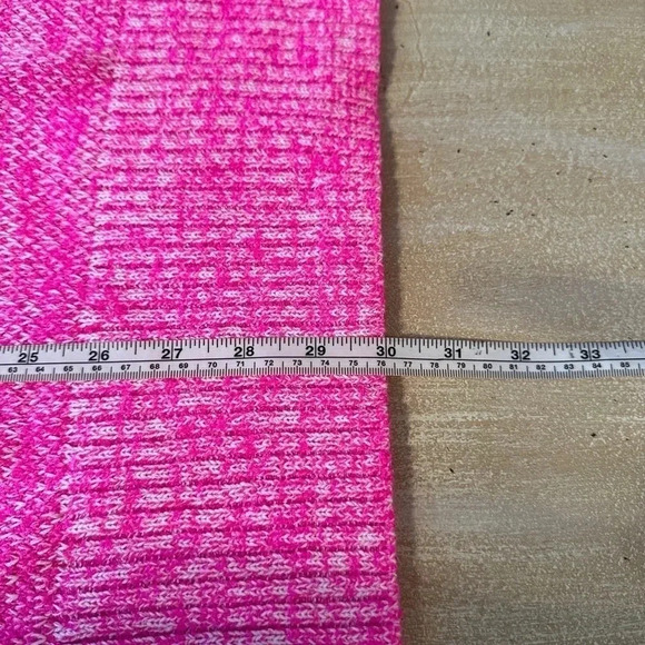 Torrid DROP SHOULDER PULLOVER SWEATER
- ACRYLIC PINK - Picture 12 of 12